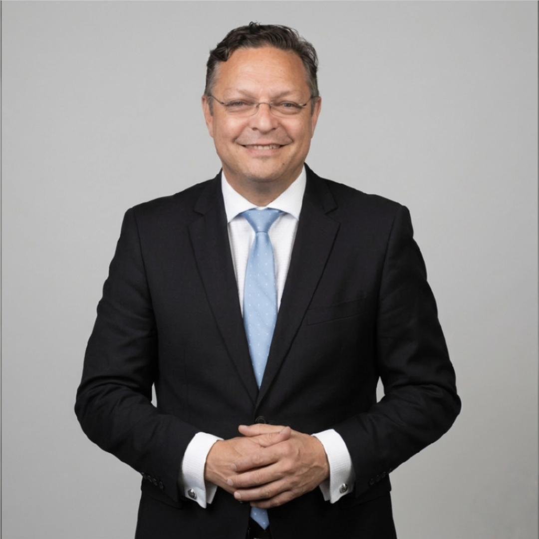 Miguel Ángel Urrutia, Conference Interpreter and Certified Court Interpreter, Panama